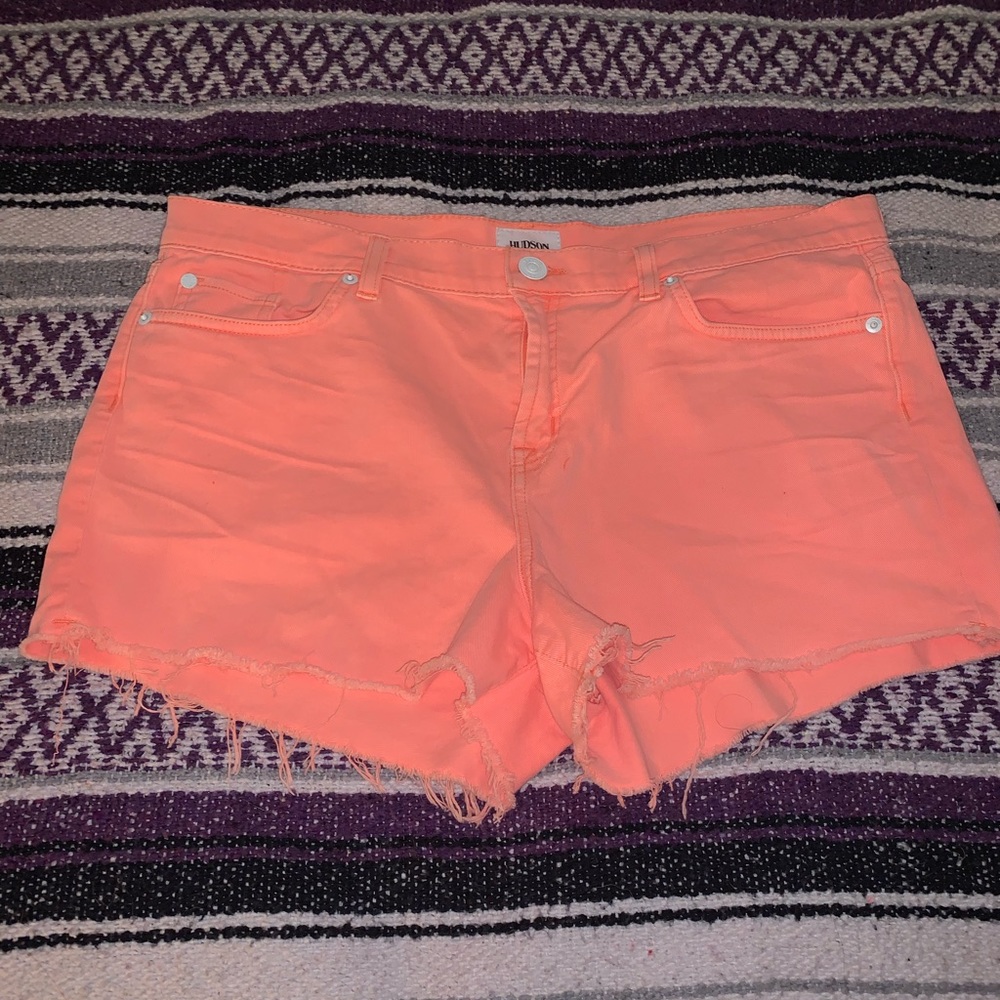 Hudson Kenzie Cut Off Short